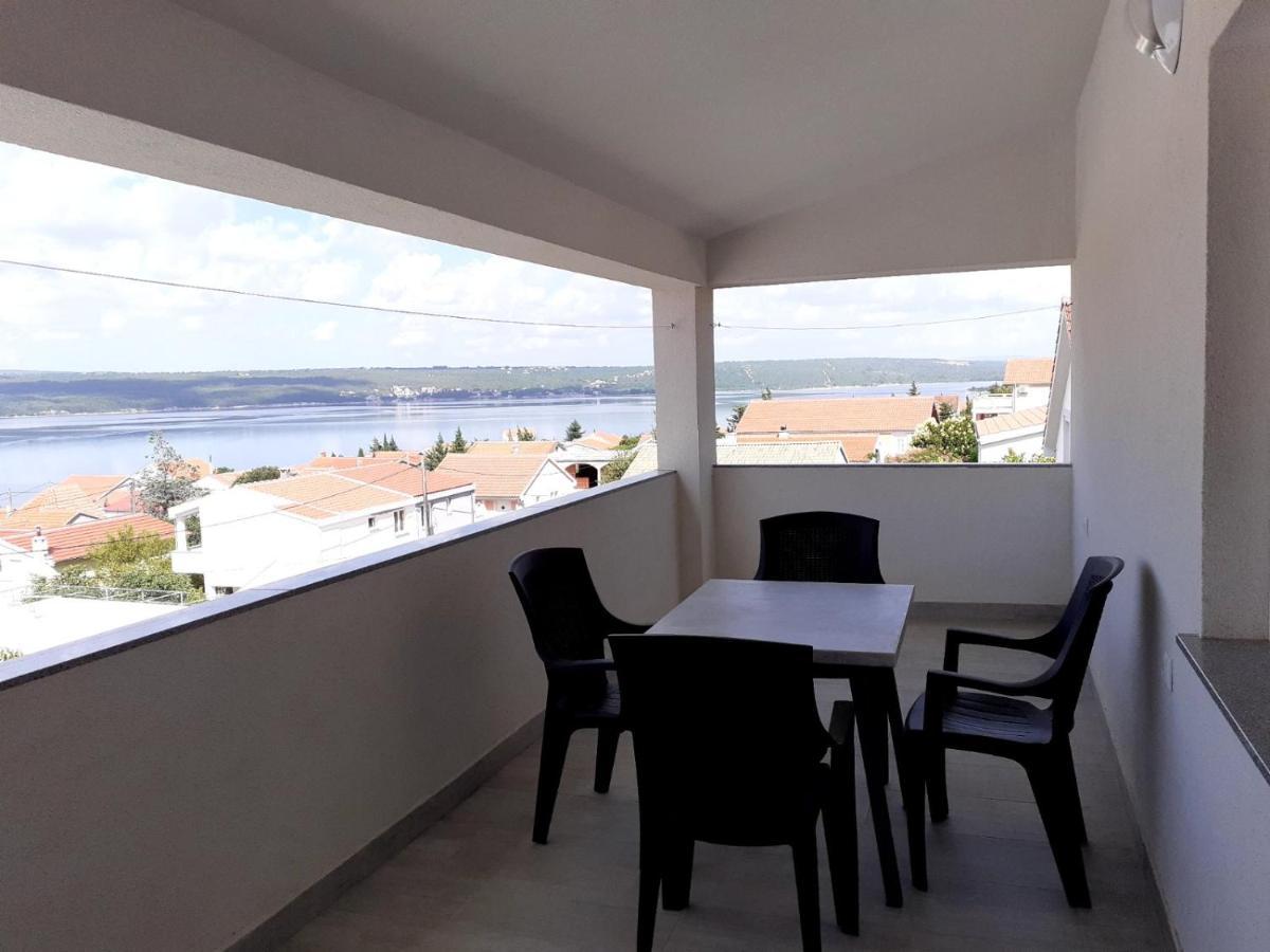 Apartmani Grumf Gornji Karin Extérieur photo