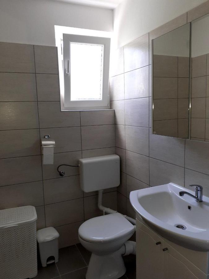 Apartmani Grumf Gornji Karin Extérieur photo